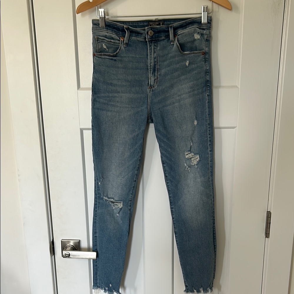 Abercrombie & Fitch Blue Cropped Jeans